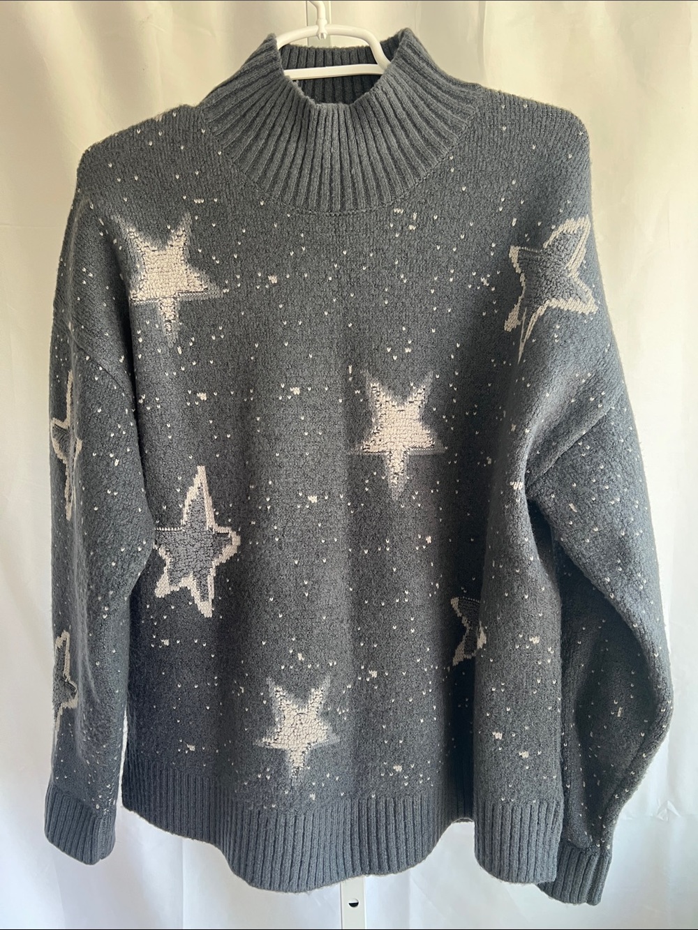 Cozy Star-Pattern Turtleneck Sweater - Gray Studio B By Bobeau